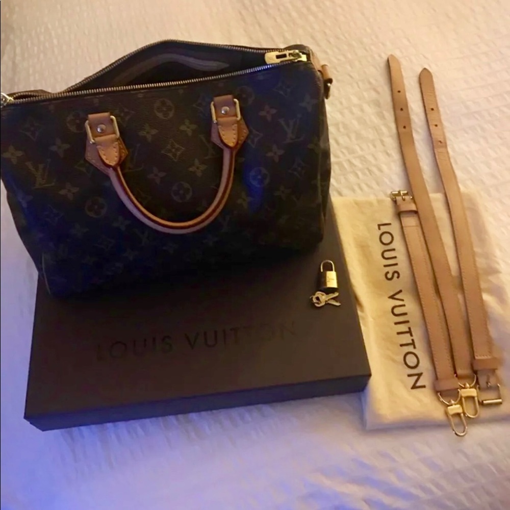 🚫sold🚫Louis Vuitton Speedy bandolier 30